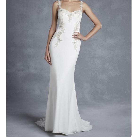 Wedding Dress/ Prom Dress - Picture 5 of 7